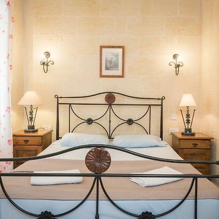 Valley View - Holiday Farmhouse With Private Pool Nadur Bagian luar foto