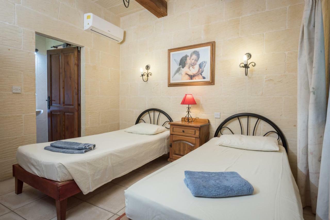Valley View - Holiday Farmhouse With Private Pool Nadur Bagian luar foto